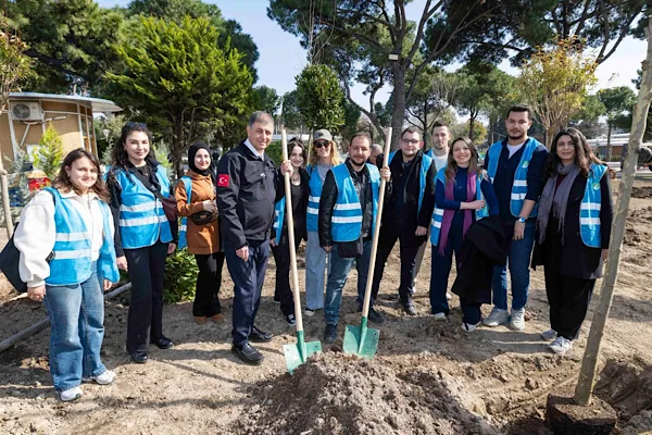 İzmir B&uuml;y&uuml;kşehir Belediye Başkanı Dr. Cemil Tugay&rsquo;ın başlattığı &ccedil;alışmalarda, Atlas