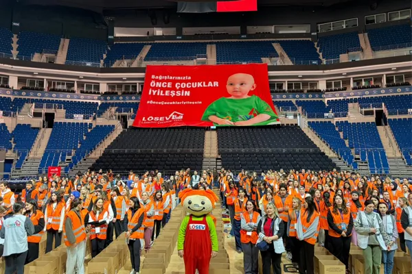 &ldquo;&Uuml;lker Sports Arena&rsquo;da hazırlanan gıda paketleri ramazanda binlerce aileye ulaşacak&rdquo;