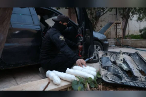 MİT’in istihbari çalışmaları sonucu DEAŞ’a ait bir hücre tespit edildi.