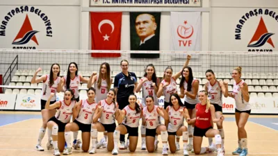 Antalya Muratpaşa Belediyesi Kadın Voleybol Takımı, Arabica Coffee House Kadınlar