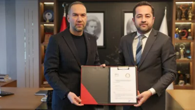 Niğde Belediye Başkanı Emrah Özdemir, kadınların her alanda haklarını savunabilmeleri