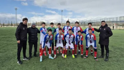 Kulübün Akademi Ligi’nde spor hayatını sürdüren ve Kayseri’deki seçmelerde mücadele