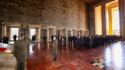 OYAK'tan yapılan a&ccedil;ıklamaya g&ouml;re, OYAK Y&ouml;netim Kurulu Başkanı Zekai Aksakallı,