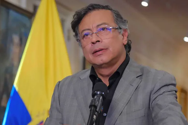 Kolombiya Cumhurbaşkanı Gustavo Petro, k&uuml;resel enerji politikaları ve b&ouml;lgedeki askeri