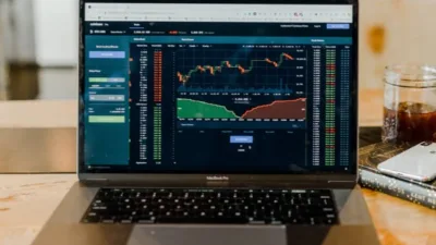 Pusula Yatırım'ın değerlendirmesinde, makroekonomik gelişmeler hız kesmeden devam etse de