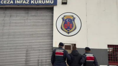 Rize İl Jandarma Komutanlığı tarafından, aranan şahısların yakalanmasına yönelik operasyon