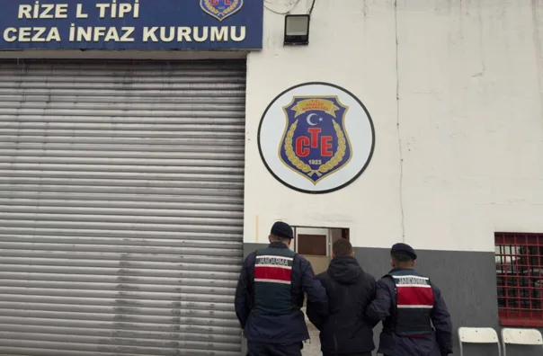 Rize İl Jandarma Komutanlığı tarafından, aranan şahısların yakalanmasına yönelik operasyon