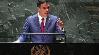 İspanya Başbakanı Pedro Sanchez, &uuml;lkesinin yeşil enerji d&ouml;n&uuml;ş&uuml;m&uuml; ve s&uuml;rd&uuml;r&uuml;lebilir