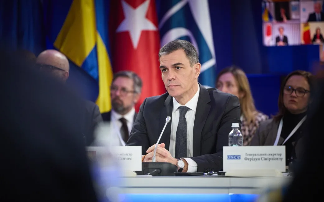İspanya Başbakanı Pedro Sanchez, Umman Sultanı ve Katar Emiri ile