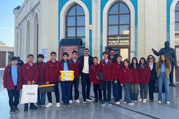 Mersin&rsquo;in Toroslar il&ccedil;esinde, b&ouml;lgenin en kapsamlı robotik organizasyonlarından biri olarak