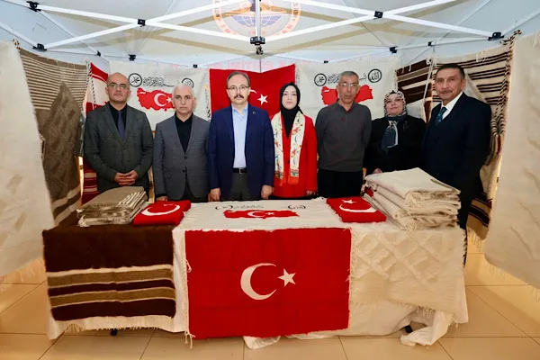 Siirt Valisi ve Belediye Başkan Vekili Dr. Kemal Kızılkaya, eşi