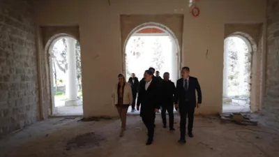 Hatay Valisi Mustafa Masatlı ve Antakya Kaymakamı Abdullah Akdaş, şehrin