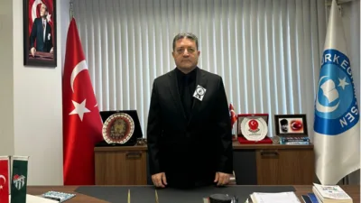 T&uuml;rk Eğitim-Sen 1 Nolu Şube Başkanı &Ouml;mer Işıkoğlu, eğitim &ccedil;alışanlarının