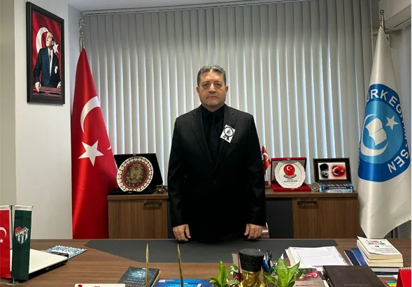 T&uuml;rk Eğitim-Sen 1 Nolu Şube Başkanı &Ouml;mer Işıkoğlu, eğitim &ccedil;alışanlarının
