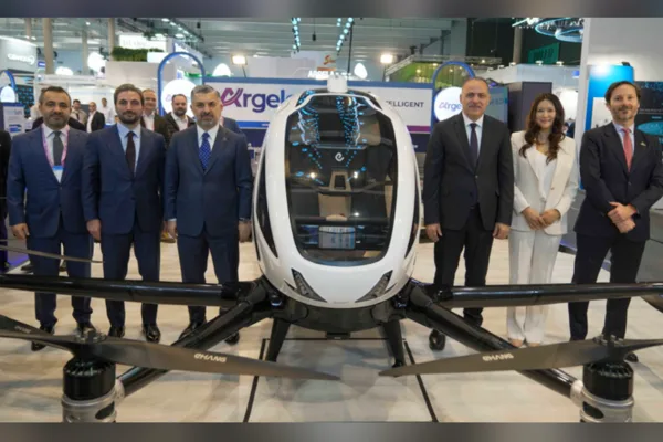 T&uuml;rkiye&rsquo;nin dijital d&ouml;n&uuml;ş&uuml;m&uuml;ne liderlik eden T&uuml;rk Telekom, g&uuml;&ccedil;l&uuml; altyapısı ve