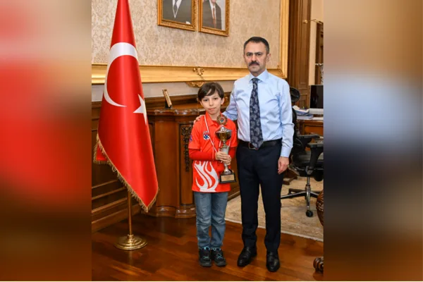 Antalya&rsquo;da d&uuml;zenlenen T&uuml;rkiye K&uuml;&ccedil;&uuml;kler Satran&ccedil; Şampiyonası 10 Yaş Genel Kategorisinde