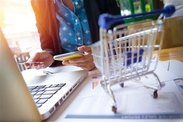 ME Consultancy Kurucusu Murat Erdör, e-ticaretin önümüzdeki dönemde yalnızca hacimsel