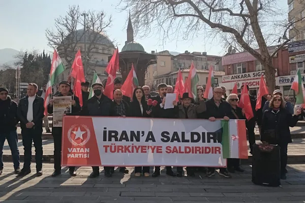 Vatan Partisi Bursa İl Sekreteri T&uuml;rkmendağ, ABD ve İsrail&rsquo;in İran&rsquo;a
