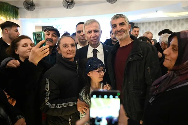 Yavaş, burada yaptığı konuşmada birlik ve beraberlik mesajı vererek, &ldquo;Bu