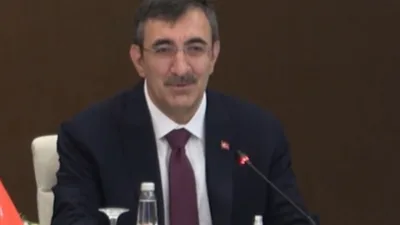 Cumhurbaşkanı Yardımcısı Cecdet Yılmaz, KKTC Cumhurbaşkanı Tufan Erhürman ve Başbakan
