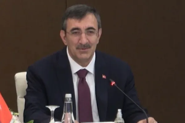 Cumhurbaşkanı Yardımcısı Cecdet Yılmaz, KKTC Cumhurbaşkanı Tufan Erhürman ve Başbakan